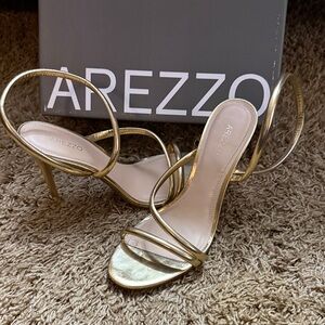 Arezzo Women's Elegant Gold Heels